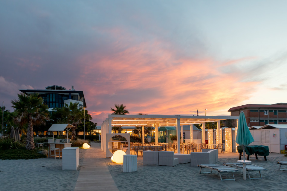 media.Slide_Spiaggia_8InsolitoBeachCaffè